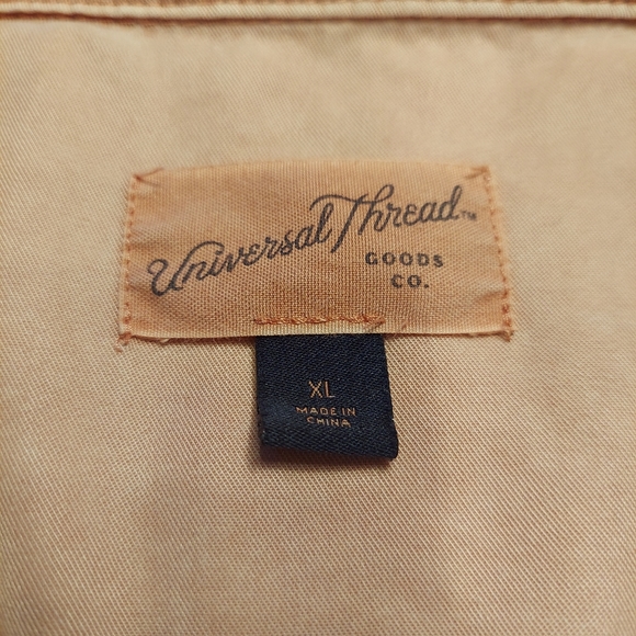 Universal Thread Pink Buttondown - Picture 5 of 6